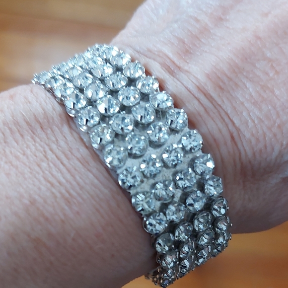 Jewelry - Rhinestone Flex Cuff Bracelet Bling